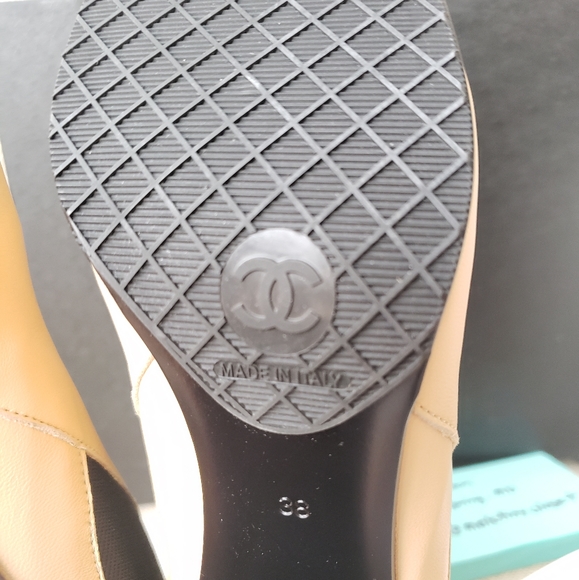 Authentic Brand New Chanel leather ankle boots - Picture 8 of 9